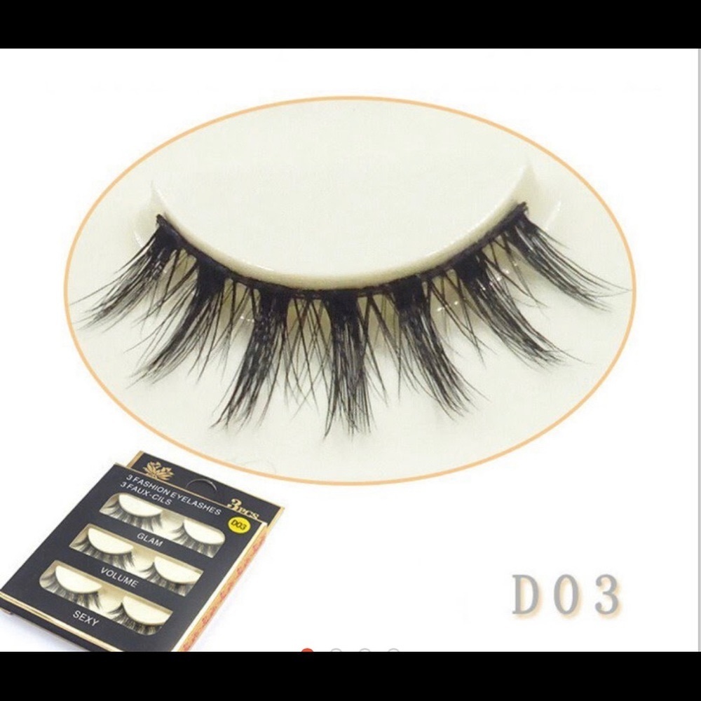 Brand new in box 3 pack soft natural mink eyelash strips.